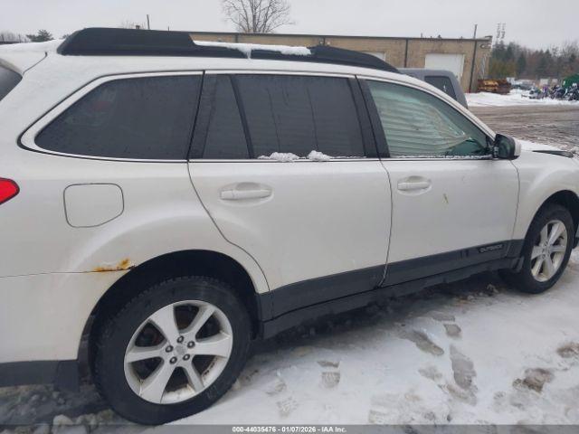 Subaru Outback 2.5i Limited Image 7