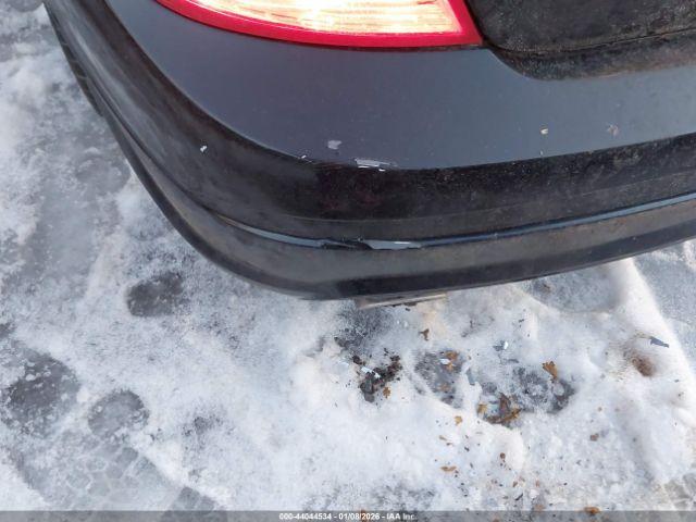 Mercedes-Benz C-Class Image 2