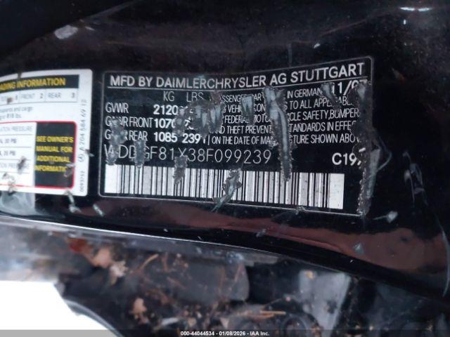 Mercedes-Benz C-Class Image 8