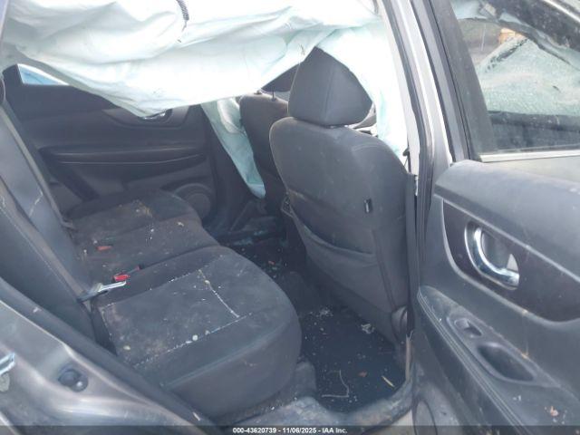 Nissan Rogue Sv Image 3