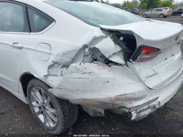 Ford Fusion Se Image 13