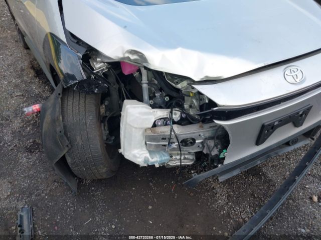 Toyota bZ4X Limited Image 13