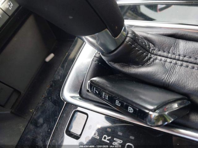 Mazda Cx Grand Touring Image 3