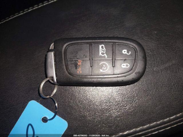 Jeep Cherokee Latitude Lux 4x4 Image 11