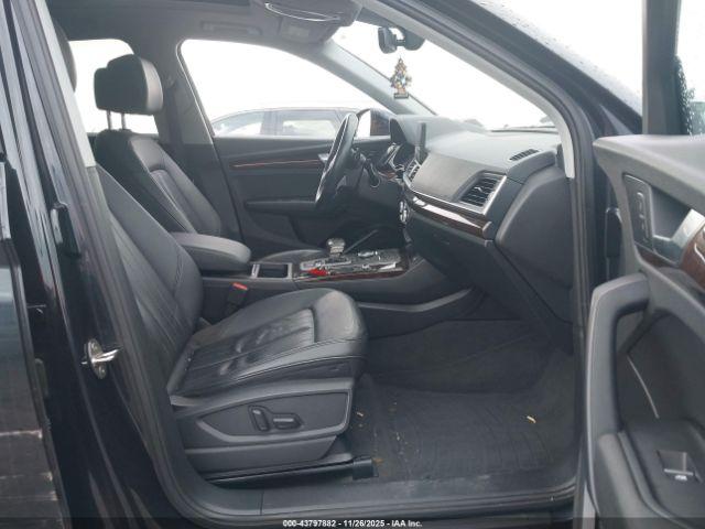 Audi Q5 45 Premium Image 14