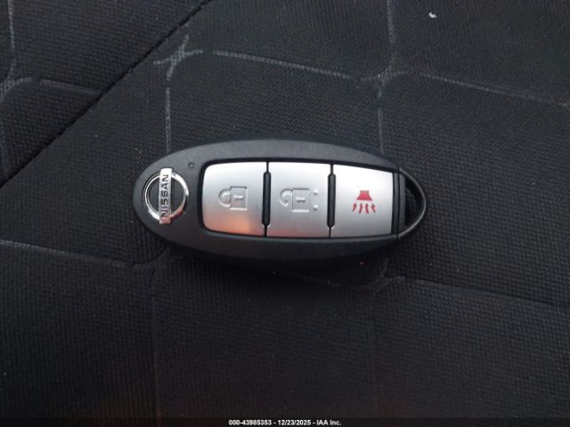 Nissan Kicks S Image 9