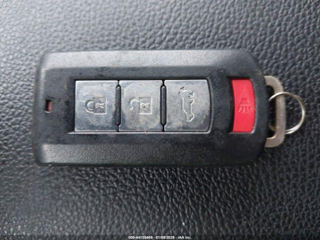 Mitsubishi Outlander Sel Image 11