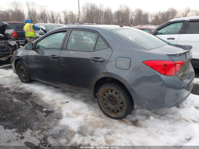 Toyota Corolla Xse Image 2