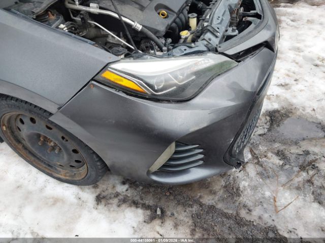 Toyota Corolla Xse Image 7