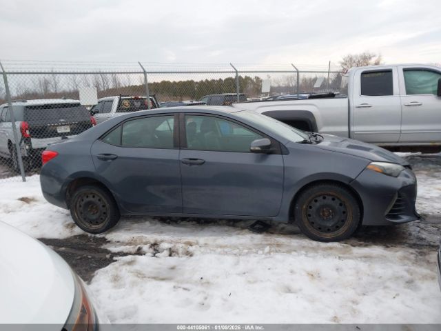 Toyota Corolla Xse Image 12