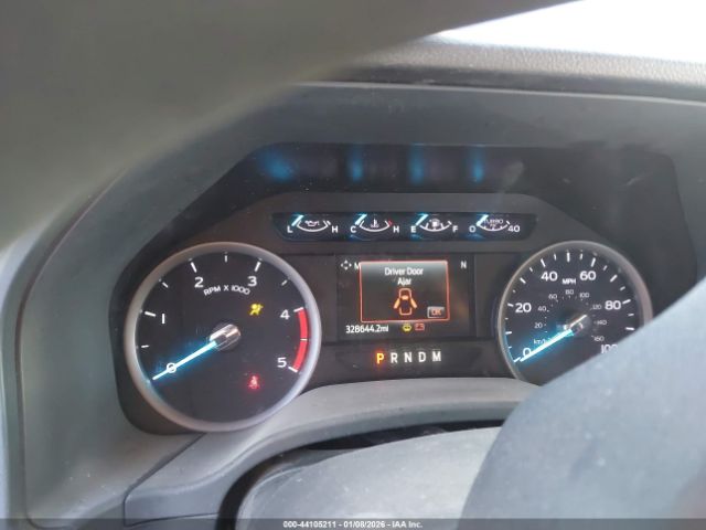 Ford F-350 Xl Image 9