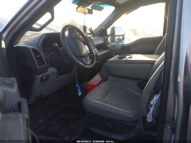 Ford F-350 Xl Image 14