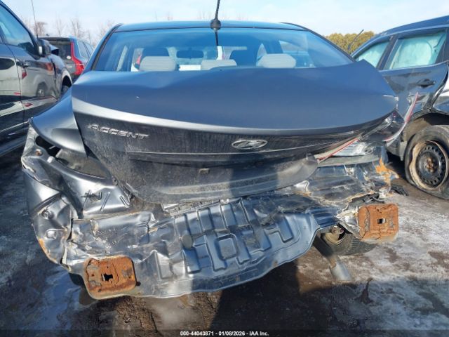 Hyundai ACCENT Gls Image 8