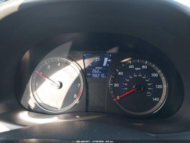 Hyundai ACCENT Gls Image 12