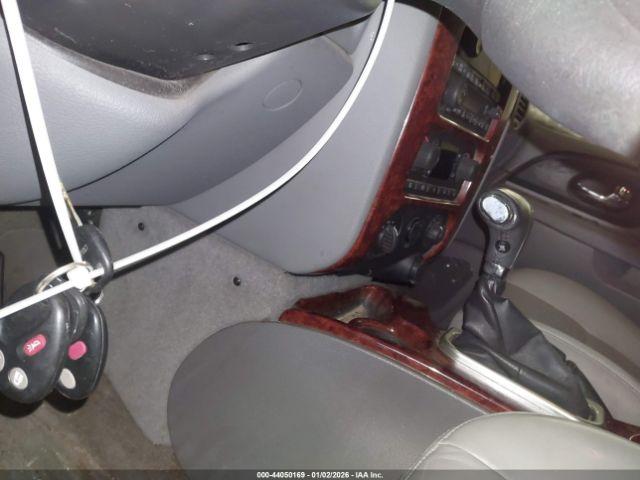 GMC Envoy Slt Image 11