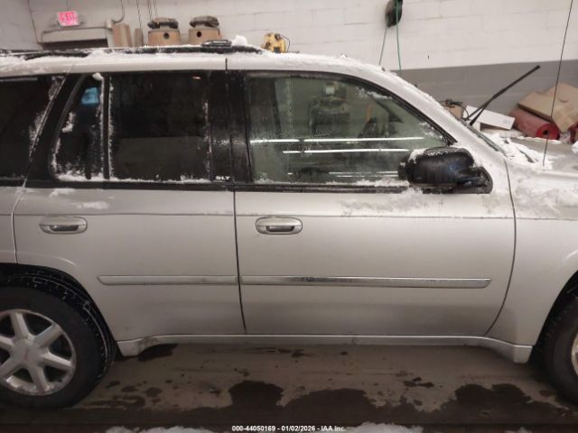 GMC Envoy Slt Image 3