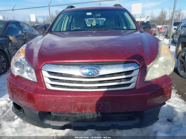 Subaru Outback 2.5i Image 9