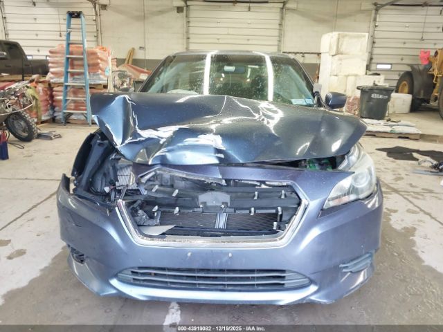 Subaru Legacy 2.5i Premium Image 10