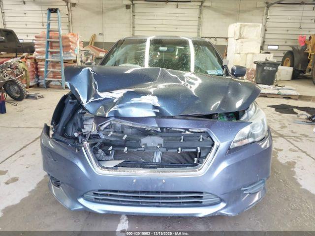 Subaru Legacy 2.5i Premium Image 10